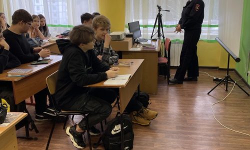 Встреча студентов со старшим инспектором ПДНОУУП и ПДН