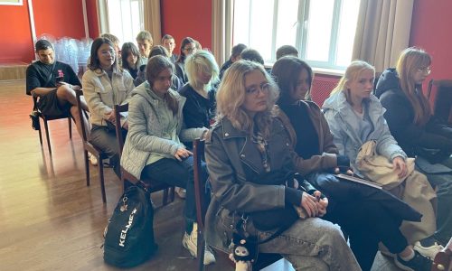 Просмотр патриотического документального фильма