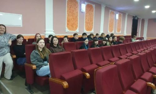 Просмотр и обсуждение фильма о блокаде Ленинграда